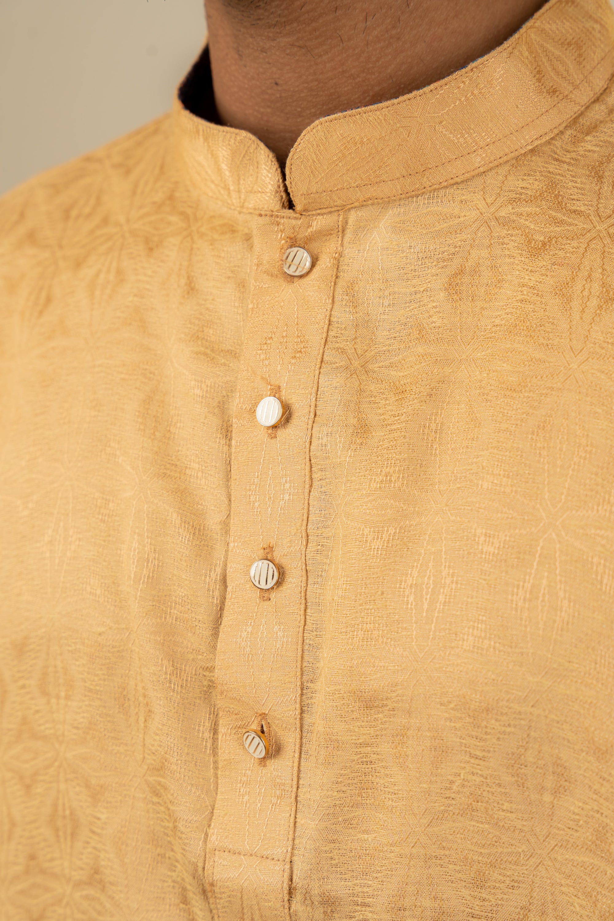 Nahyan Jacquard Kurta in Heather Gold