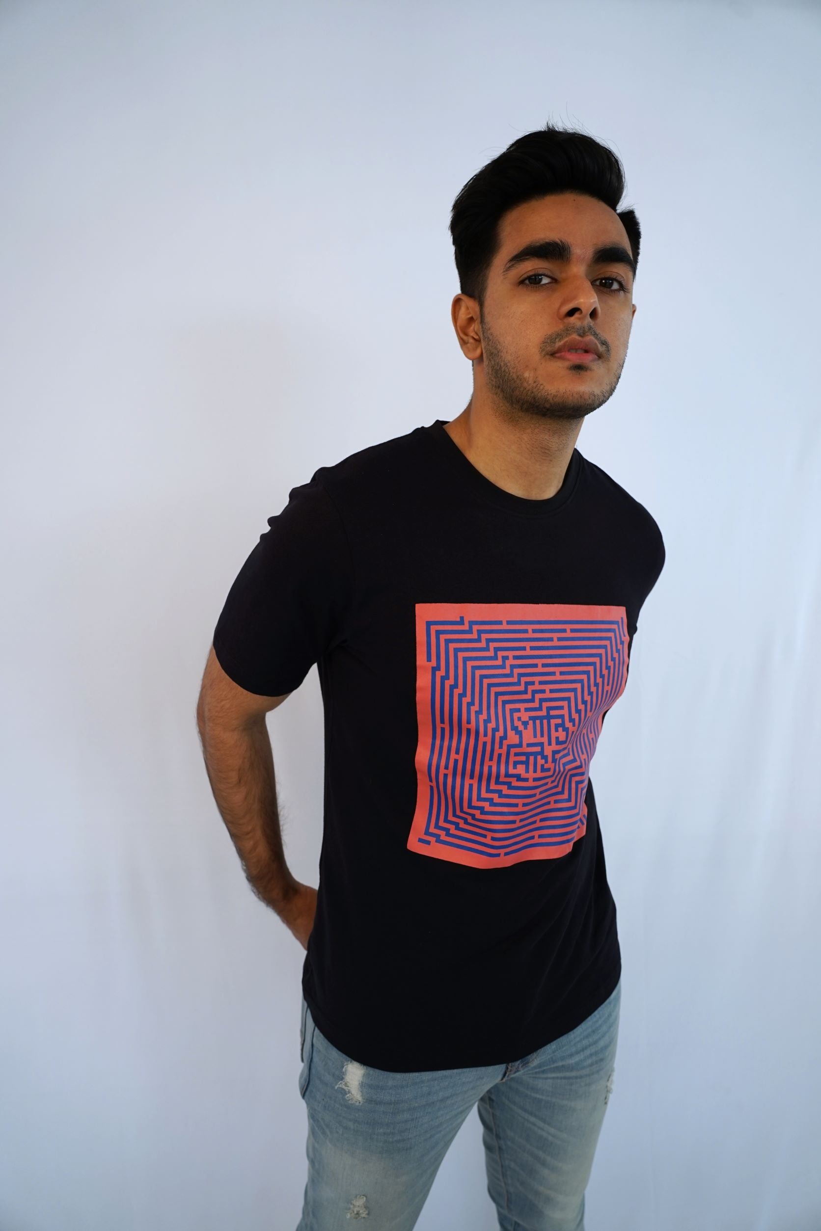 Shanti Nai Graphic Tee - Bosphorus Fashion Ltd.